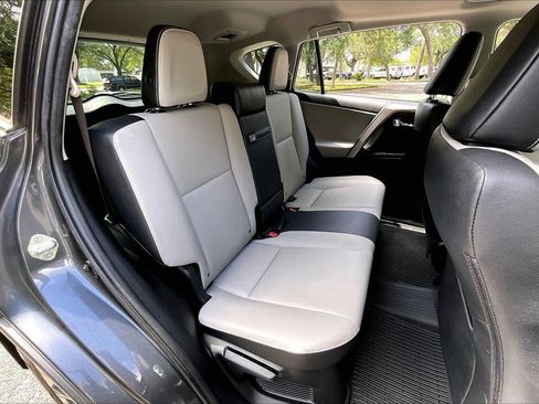 Used 2018 Toyota RAV4 Limited w/ Advanced Technology Package AWD/4WD image 22