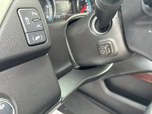 Used 2020 GMC Yukon SLT AWD/4WD image 18