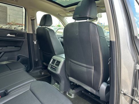 Used 2021 Volkswagen Atlas SE AWD/4WD image 35