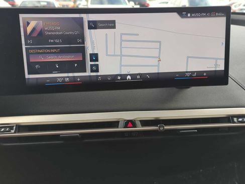 Used 2025 BMW iX xDrive50 image 26