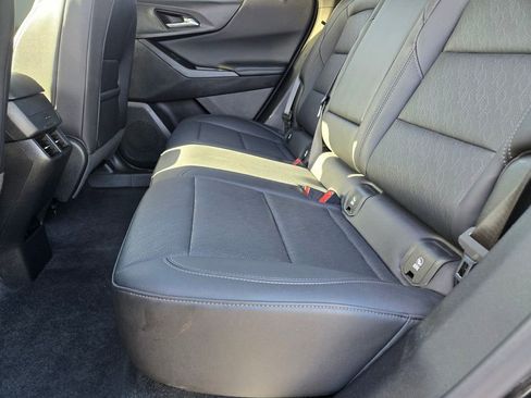 Used 2025 Chevrolet Equinox LT w/ Convenience Package II AWD/4WD image 11