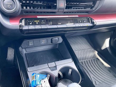 Used 2024 Toyota Prius Prime Premium w/ Advanced Technology Package FWD image 25