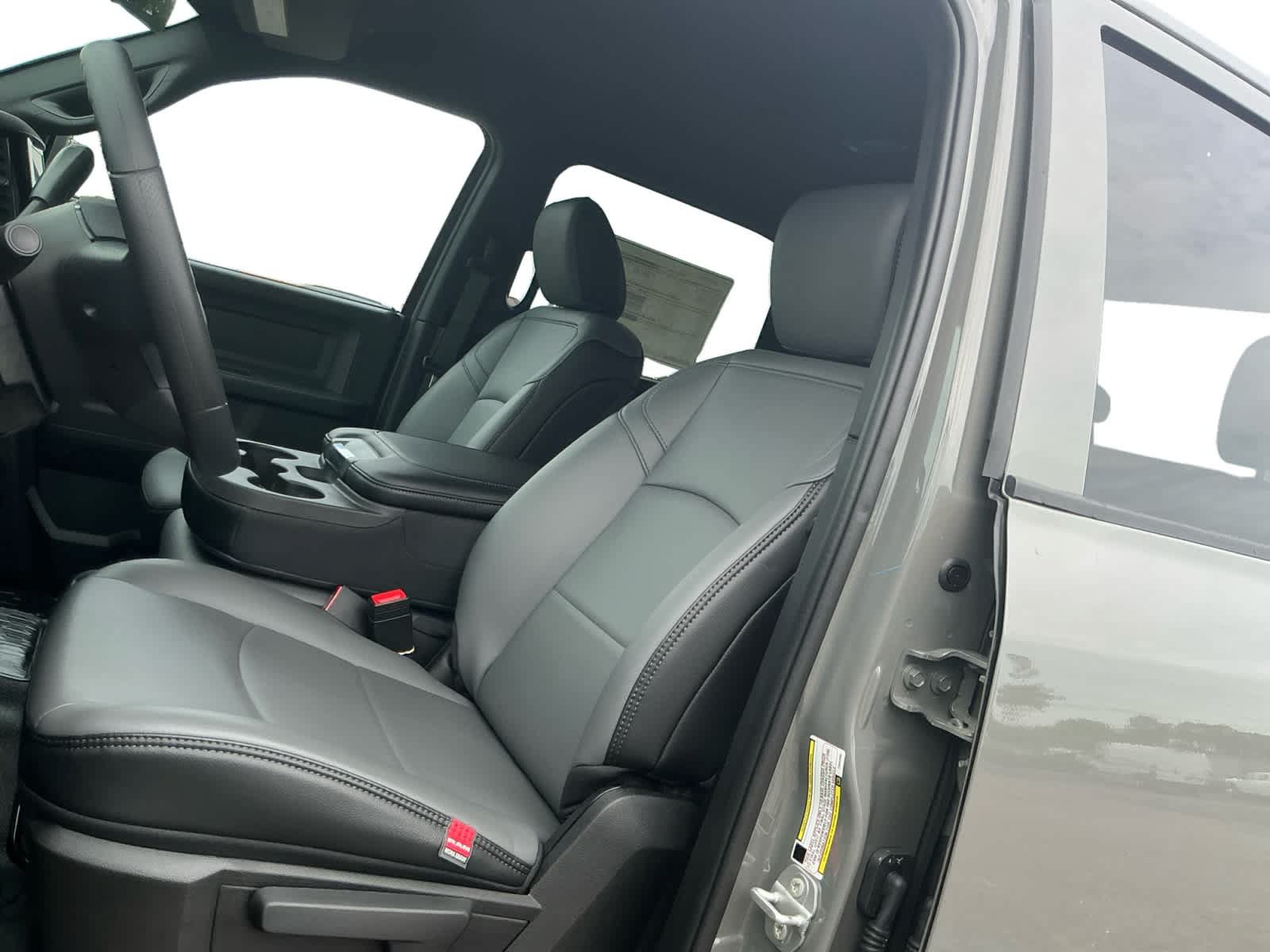 New 2026 RAM 4500 Tradesman w/ Chrome Appearance Group AWD/4WD image 9