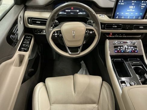 Used 2021 Lincoln Aviator Reserve w/ Equipment Group 201A image 10
