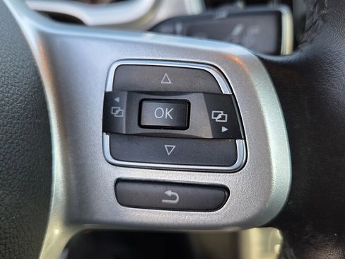 Used 2014 Volkswagen Beetle 2.5 image 18