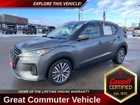 Used 2021 Nissan Kicks SV image 1