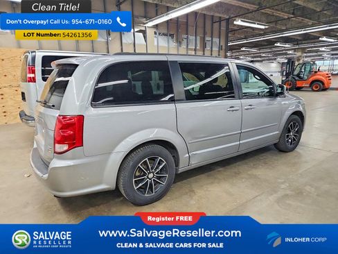 Used 2017 Dodge Grand Caravan GT FWD image 4