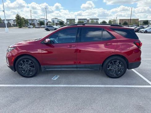 Used 2022 Chevrolet Equinox RS FWD image 2