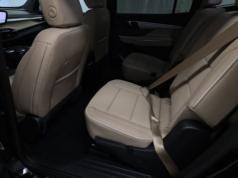 New 2026 Buick Enclave Preferred w/ Power Package image 22