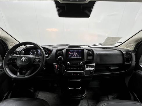 Used 2024 RAM ProMaster 2500 w/ Convenience Group FWD image 19