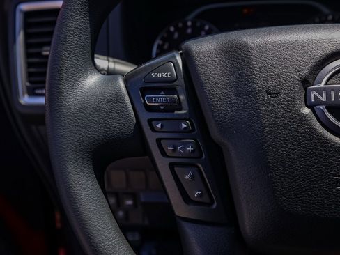 Used 2022 Nissan Frontier SV image 25