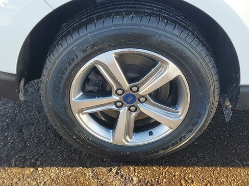 Used 2022 Ford Edge SEL w/ Convenience Package image 7