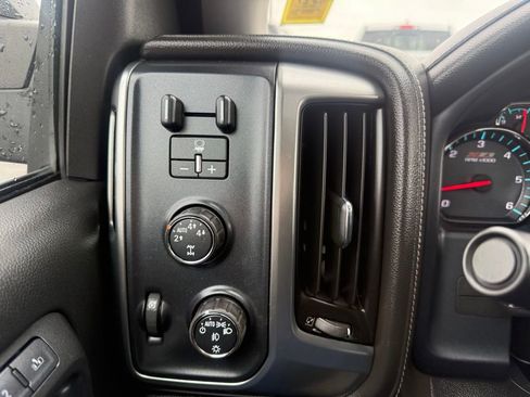 Used 2016 Chevrolet Silverado 1500 LTZ Z71 w/ LTZ Plus Package AWD/4WD image 12