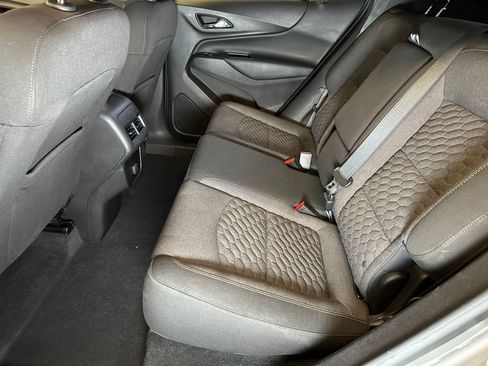 Used 2018 Chevrolet Equinox LT AWD/4WD image 21