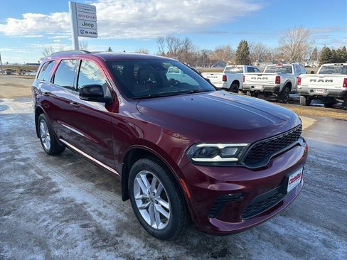 Used 2023 Dodge Durango GT image 4