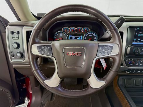 Used 2018 GMC Sierra 1500 SLT AWD/4WD image 3