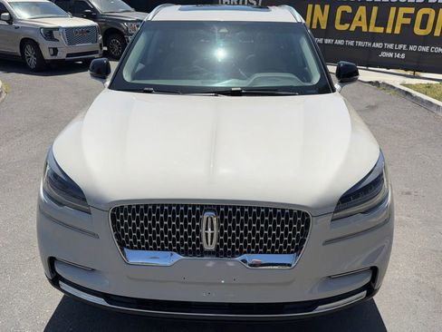 Used 2022 Lincoln Aviator 2WD w/ Premium Package image 11