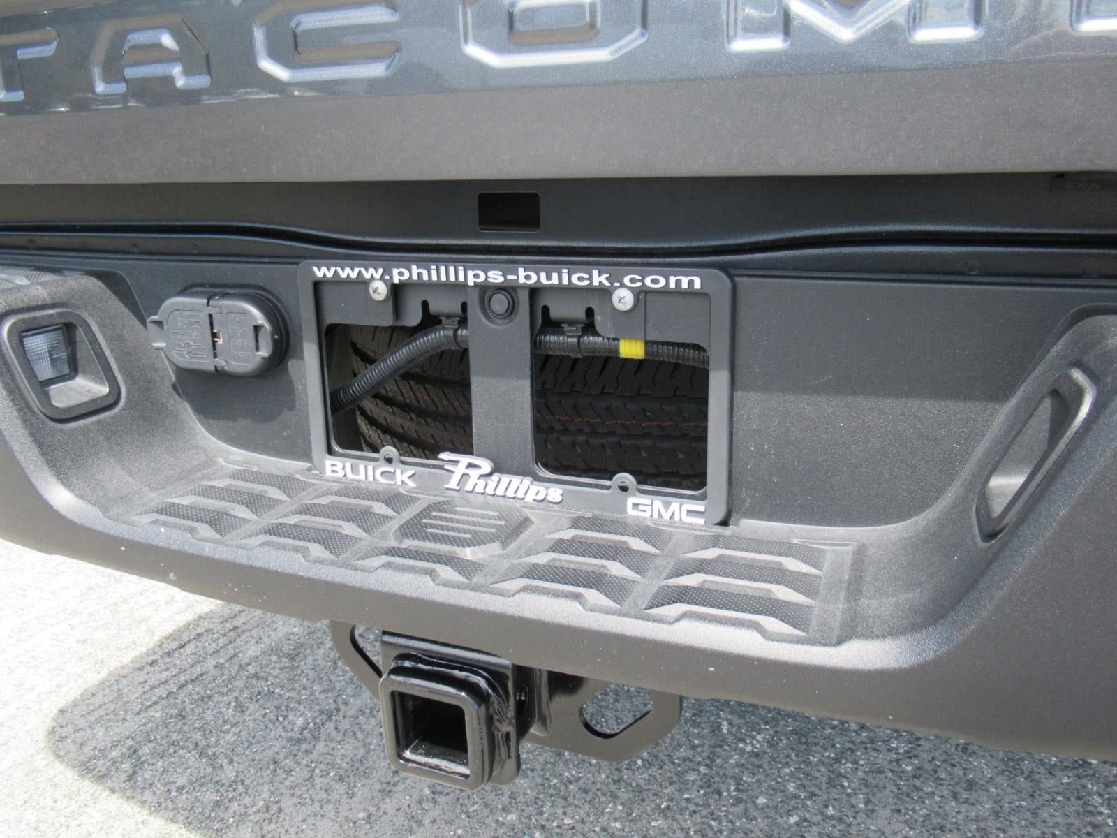 Used 2023 Toyota Tacoma SR5 w/ Technology Package RWD image 29