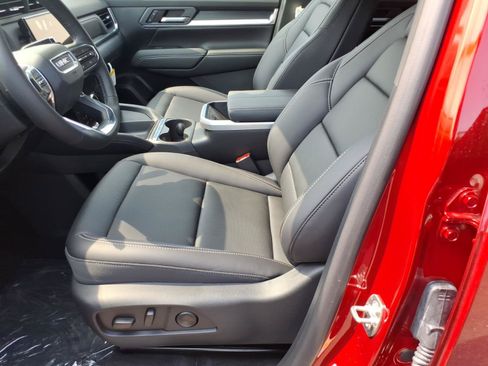 New 2026 GMC Terrain Elevation w/ Elevation Premium Package AWD/4WD image 12