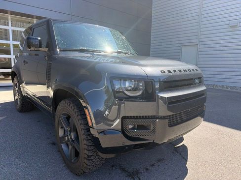 Used 2023 Land Rover Defender 90 X-Dynamic SE AWD/4WD image 3