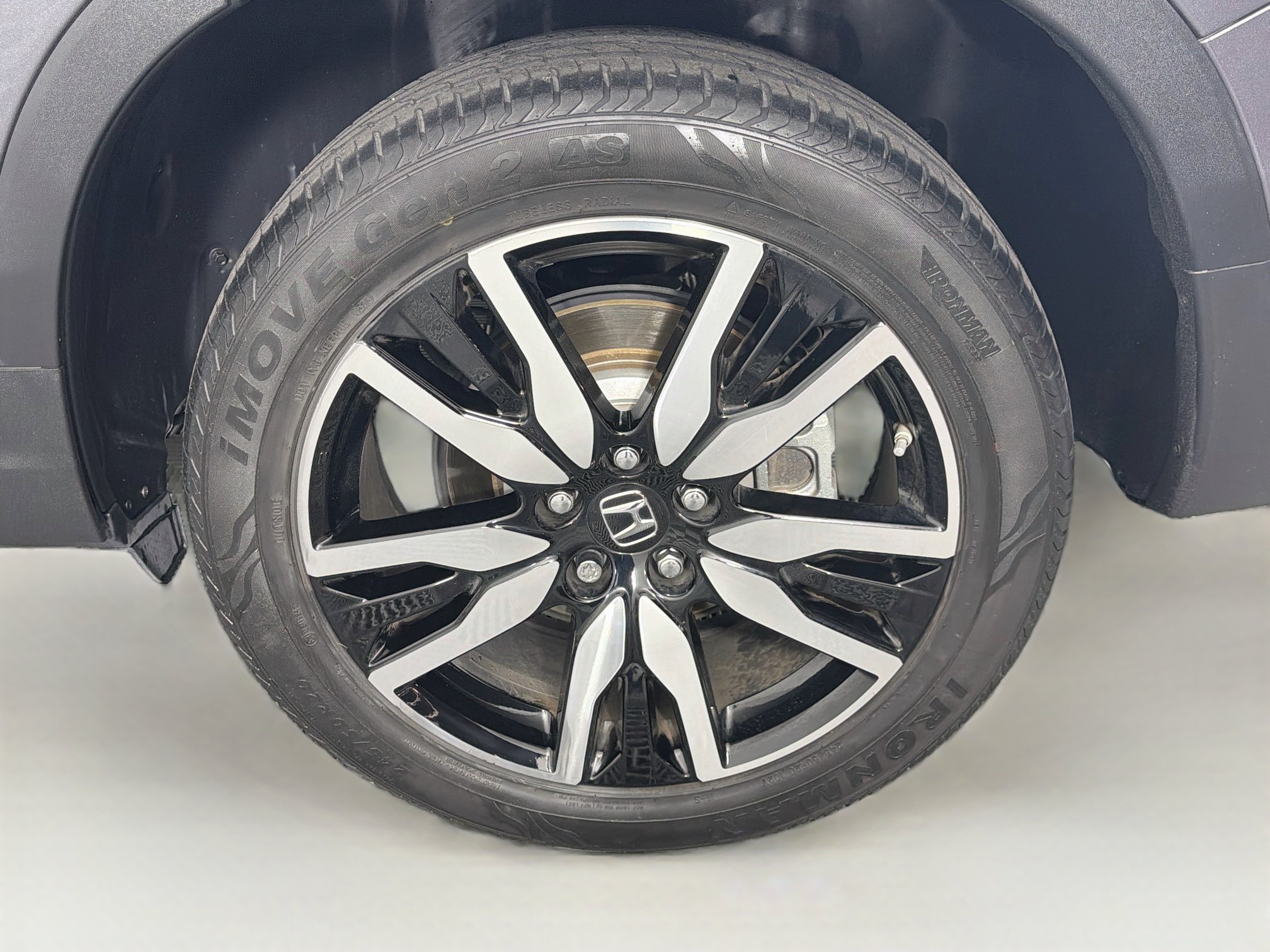 Used 2021 Honda Pilot Touring image 11