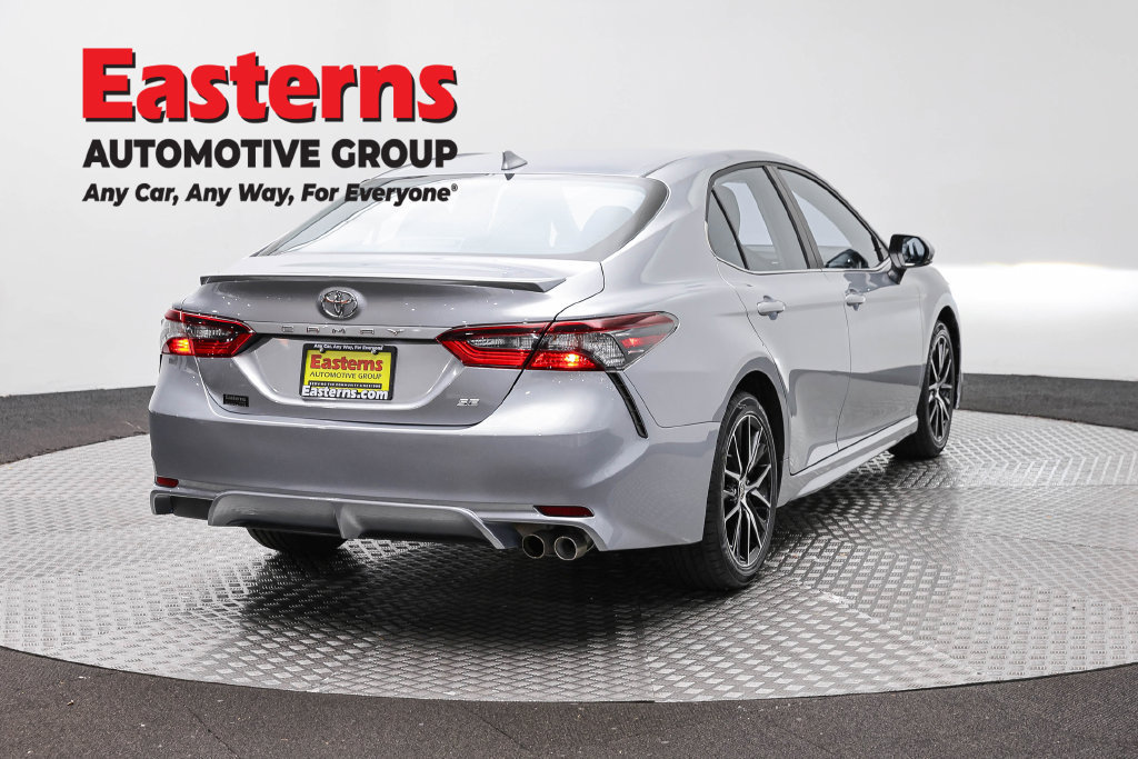 Used 2024 Toyota Camry SE FWD image 7
