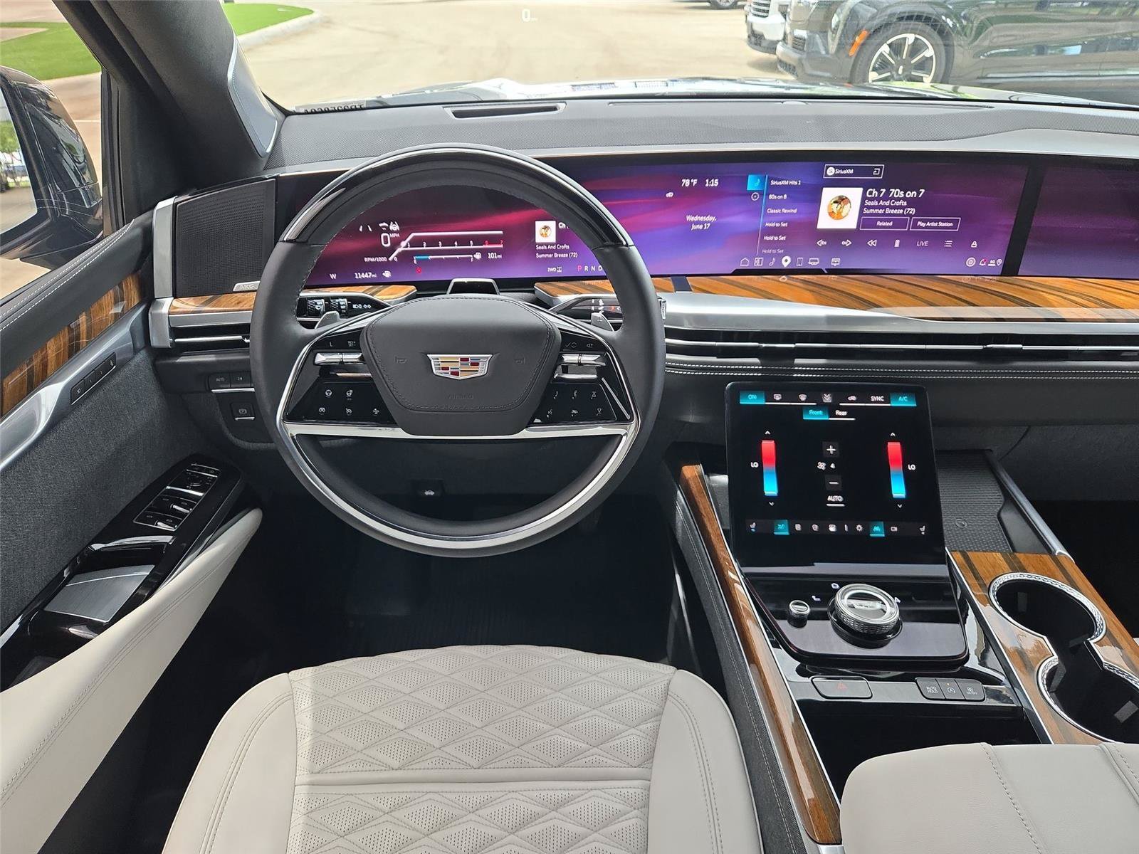 Certified 2026 Cadillac Escalade Platinum Sport w/ LPO, Floor Liner Package AWD/4WD image 14