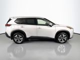 Used 2021 Nissan Rogue SV image 4