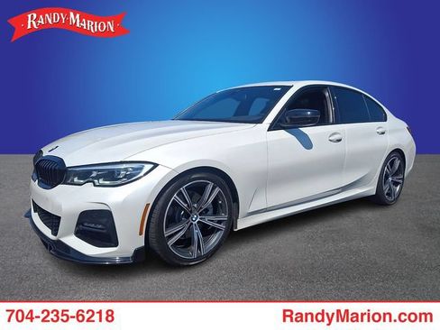 Used 2021 BMW 330i Sedan w/ M Sport Package RWD image 1