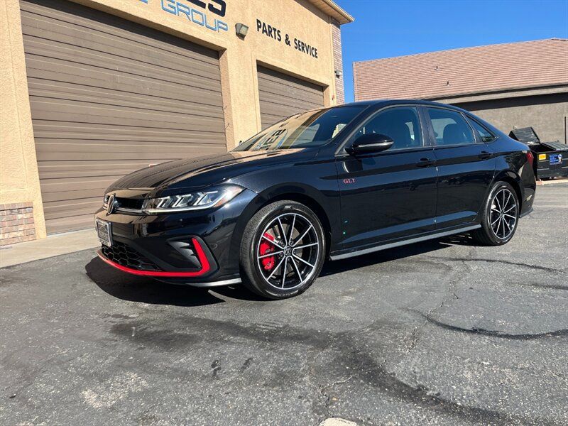 Used 2025 Volkswagen Jetta GLI Autobahn FWD image 7