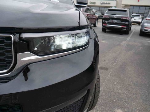 Certified 2024 Jeep Grand Cherokee L Limited w/ Luxury Tech Group II image 21