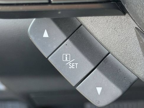 Certified 2023 Subaru Forester Premium AWD/4WD image 30