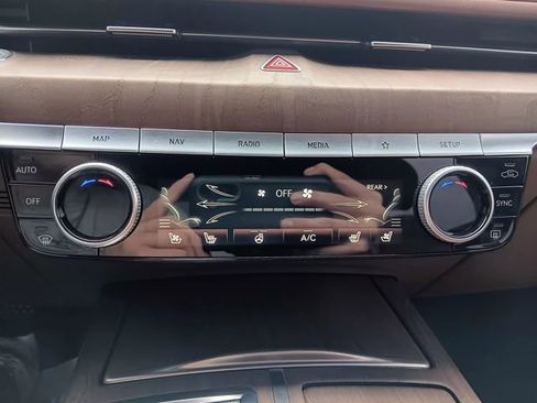 Used 2021 Genesis G80 2.5T w/ Prestige Package image 21