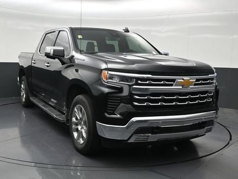 Used 2024 Chevrolet Silverado 1500 LTZ RWD image 8