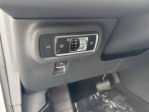 New 2026 Lincoln Nautilus Premier AWD/4WD image 14