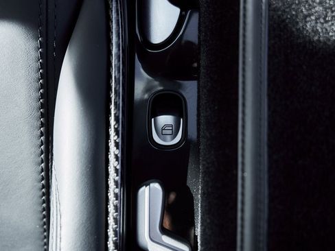 Used 2006 Mercedes-Benz SLR image 52