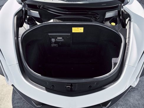 Used 2023 McLaren Artura RWD image 25