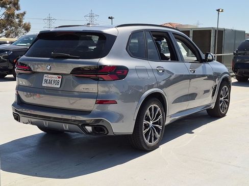 Used 2024 BMW X5 xDrive40i w/ M Sport Package AWD/4WD image 5