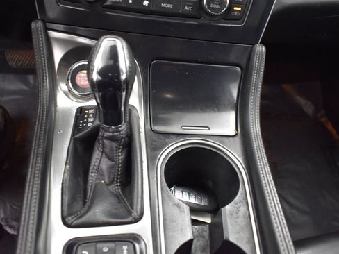 Used 2020 Nissan Maxima 3.5 SV w/ Floor Mat Group FWD image 11