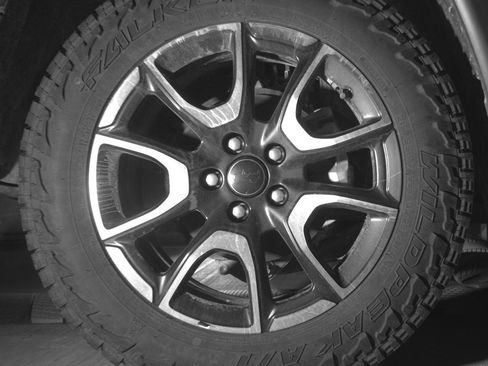 Used 2025 Jeep Compass Trailhawk image 15