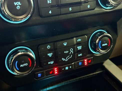 Used 2020 Ford F250 Lariat w/ Lariat Ultimate Package image 17