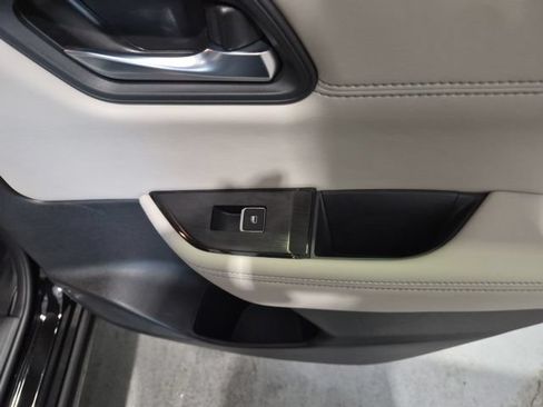 Certified 2025 Nissan Rogue SL AWD/4WD image 23