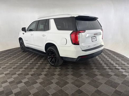 Used 2022 GMC Yukon SLE w/ Gmc Pro Safety Plus Package AWD/4WD image 9