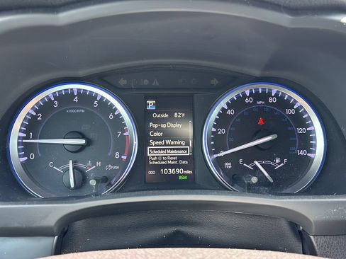 Used 2018 Toyota Highlander Limited FWD image 24