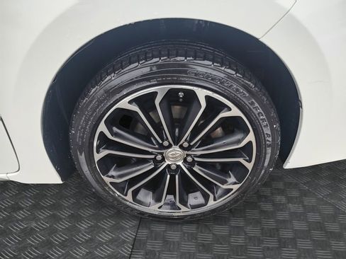 Used 2016 Toyota Corolla L image 23
