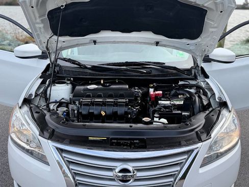 Used 2015 Nissan Sentra SV w/ Style Package image 4