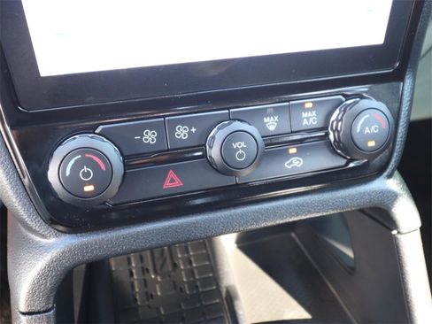 Certified 2025 Ford Ranger XLT w/ Equipment Group 301A High image 20