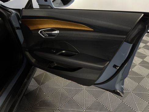 Used 2022 Audi e-tron GT Premium Plus image 34