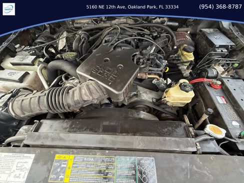 Used 2005 Ford Explorer Sport Trac XLT image 24