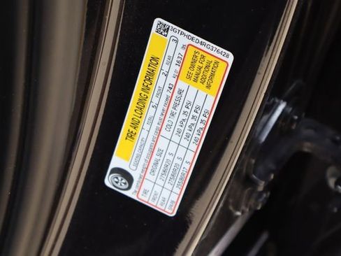 Used 2024 GMC Sierra 1500 SLT RWD image 31